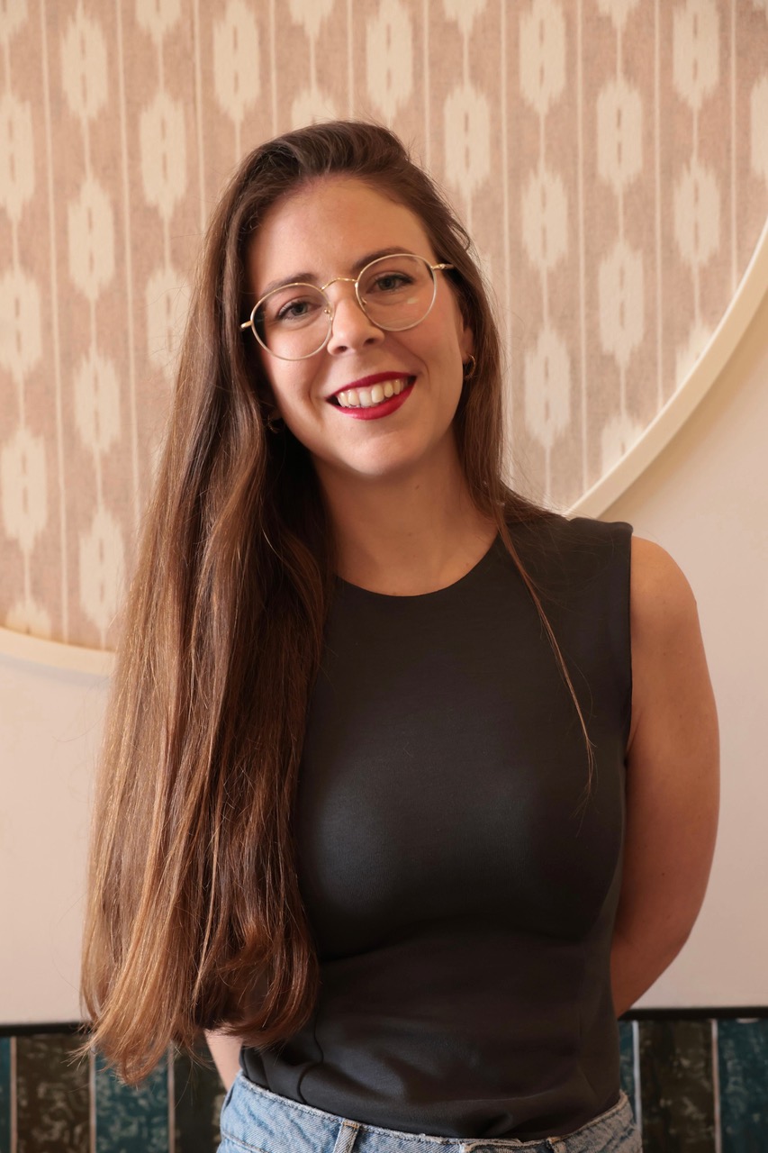 Who is behind Muuakk?